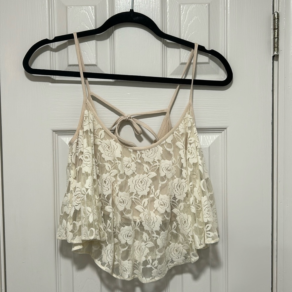 Lacy Lined crop top. Size M.